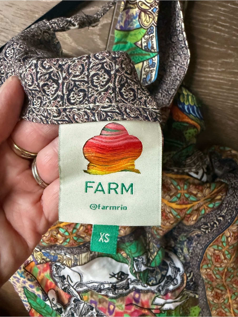 Farm Rio Gayatri Mini Dress features - Picture 5 of 6